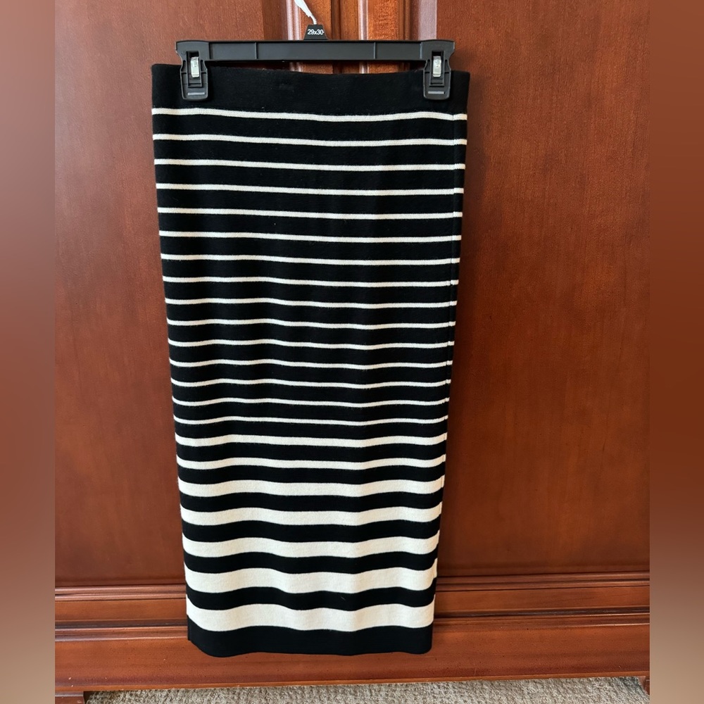 Ann Taylor sweater knit midi skirt striped